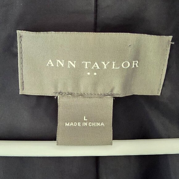 ANN TAYLOR Trench Coat | Large | Navy Blue, Double Breasted, Belt Lined Trim - Picture 9 of 10